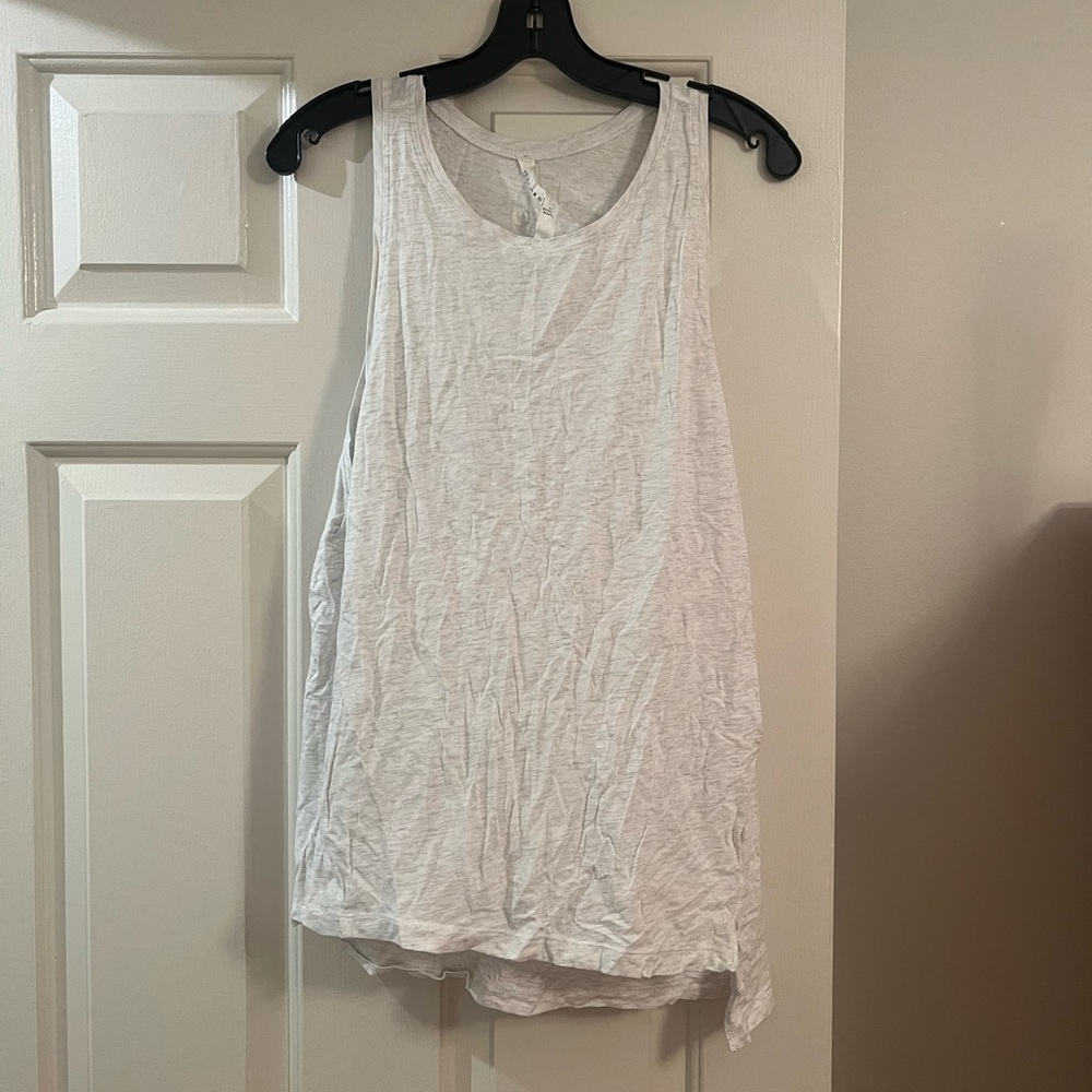 Lululemon Size 6 Light Grey Athletic Top - Worn Once